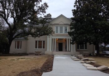 Mansion Post Construction Clean Up Service in Highland Park TX 01 fdf0db10b2cb0f3ce475c3b0cd943e95 350x245 100 crop Mansion Post Construction Clean Up Service in Highland Park, TX