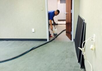Warehouse Office Deep Cleaning Service in South Dallas TX 07 8294732c293bfe5171456cc35e863be0 350x245 100 crop Warehouse/Office Deep Cleaning Service in South Dallas, TX