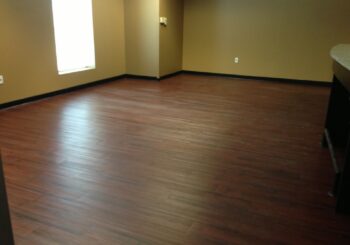Waxing and Polishing Floors in Irving Texas 07 00db5cef98f68a5361fa96f830d2a38b 350x245 100 crop Waxing Floors in Irving, TX